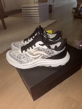 Ryka Dedicate Xtra Womens Walking Shoes White Black Size 10 M NEW J8986F1100